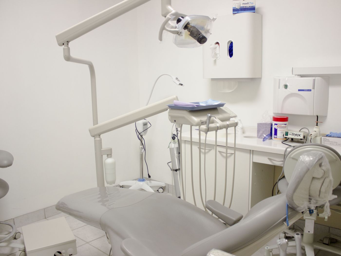 Treatment room at Tareen Dental